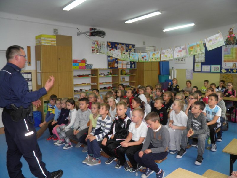 Spotkanie z Policjantem kl 0 - IV